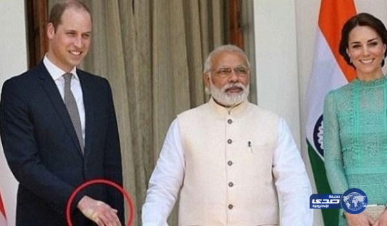 “عناق التايتنك”.. أغرب المصافحات بين زعماء العالم