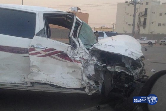 بالصور اصطدام مروع بين مركبتين بعفيف‎