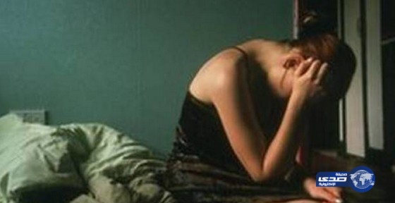 مصريّة تروي كيف باعها زوجُها لصديقه مقابل ليلةٍ مع زوجته!!