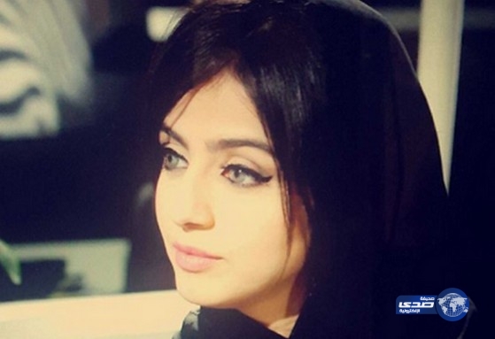 بالفيديو .. مقطع فيديو يكشف معناه الفتاة مع العمل بموقع مختلط