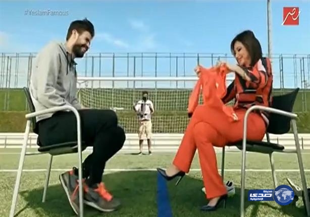 فيديو: “بيكيه” يتبرع بمقتنياته لـ “الأعمال الخيرية” في مصر