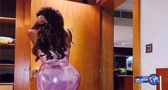 شاب يضبط شقيقته تمارس الرذيلة مع صديقه