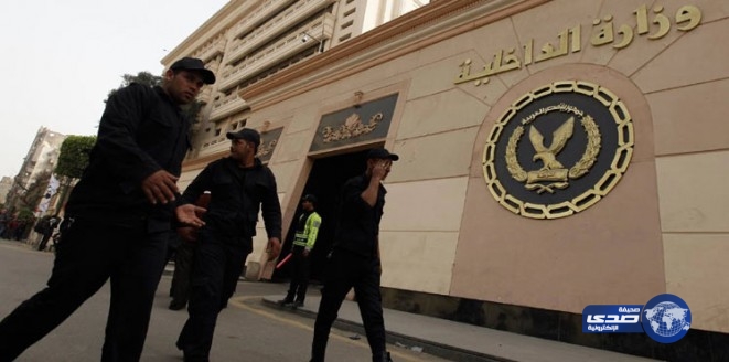 مصر.. شاب ثمِل يقتحم كمينًا للشرطة ويقتل ضابطًا