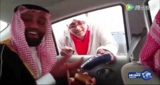 بالفيديو متسول يحصل علي 73 الف دولار شهريا..!!