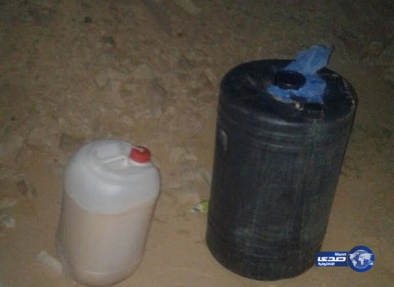 بالصور:مواطن يعثر على جراكل “مواد مسكرة”ويسلمها للشرطة