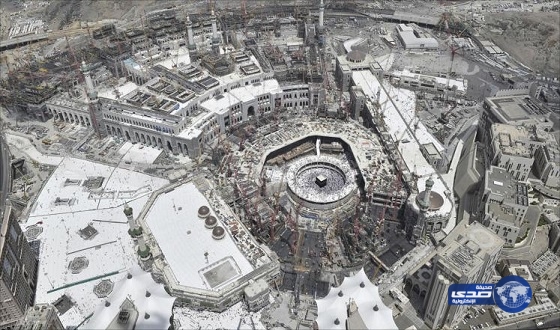 بدء إزالة المطاف المؤقت بصحن الحرم