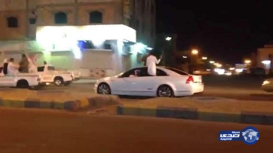 بالصور.. شرطة القريات تلقي القبض على “درباوي فيديو الأربعين”‎