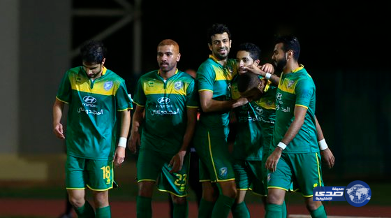 الخليج يفوز على الفيصلي بثنائية في دوري جميل