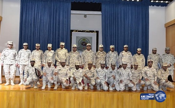 مدرسة سلاح الإشارة بالحرس الوطني تحتفل بتخريج عدد من الدورات التدريبية