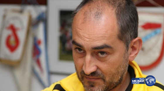 كانيدا يرفض راحة اللاعبين بعد الهزيمة الآسيوية