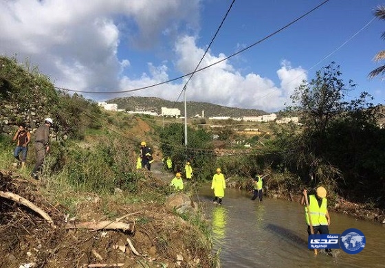 بالصور.. “مدني الباحة” يعثر على أحد مفقودي وادي قوب
