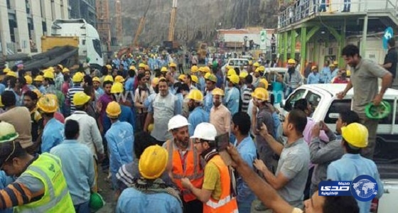 شركة بن لادن تنهي عقود 50 ألف عامل.. والتجمعات مستمرة يومياً