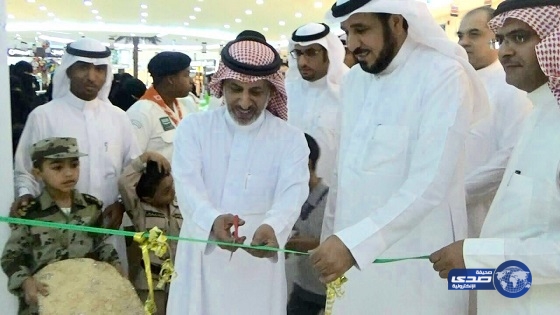 بالصور.. الشنيبر يفتتح معرض “الوطن بأنامل أبنائه وبناته” للأطفال