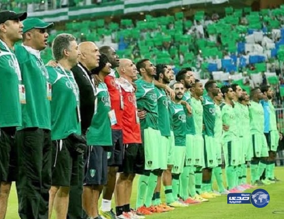 أهلاويون: بعزيمة الرجال سنهزم الهلال