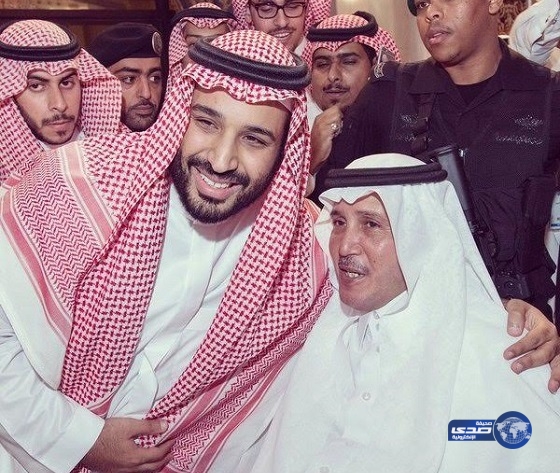 صور عفوية للأمير محمد بن سلمان في ملتقى “مغردون” تجذب المتابعين