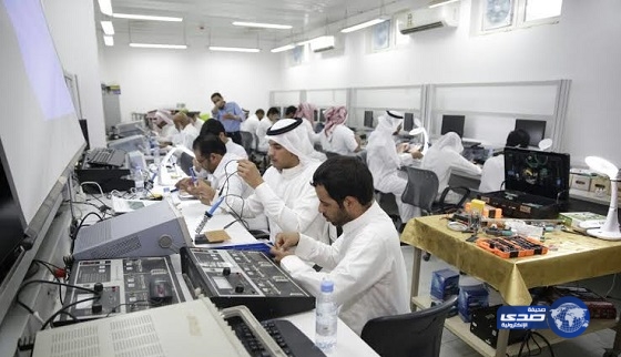 مواصلة المقابلات الوظيفية للمتقدمين على وظائف قطاع الاتصالات