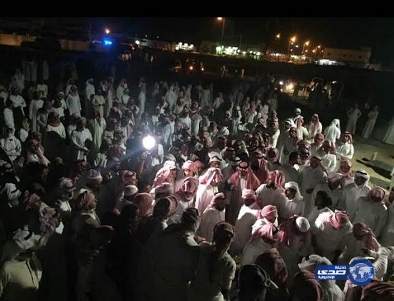 بالصور.. جمع غفير يشيع جثمان الشاعر بن جدلان مغرب اليوم