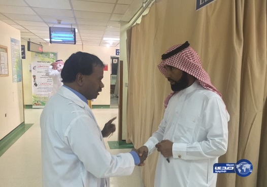 تعليم الأفلاج يطمئن على قائد مدرسة تعرض لطعن على يد طالب