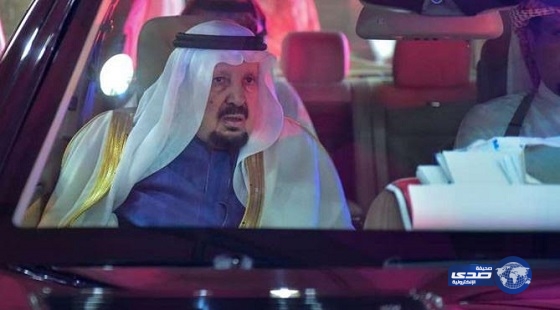 الأمير عبدالرحمن بن عبدالعزيز يغادر مستشفى التخصصي