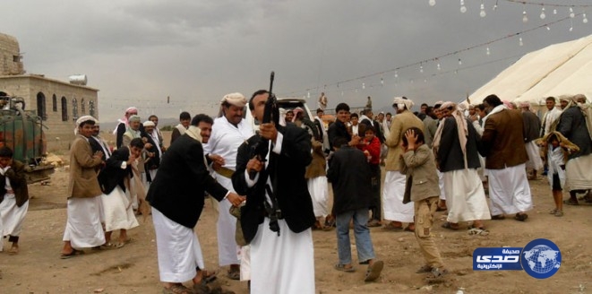 بالفيديو.. ثور هائج يقتحم عرساً في اليمن
