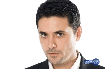 فنانات يهربن من أحمد عز !