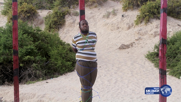 اعدام صحفي قتل 5 من زملائه