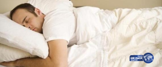 هل تفضل النوم على بطنك؟ 4 أسباب تدفعك للإقلاع عن هذه العادة