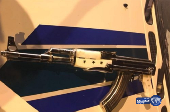 بالصـور.. “أمن طرق مكة” يطيح بأشخاص بحوزتهم أسلحة نارية غير مرخصة