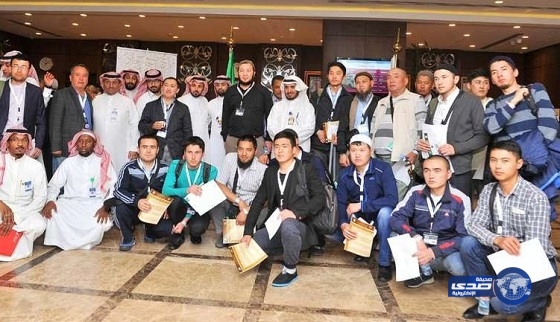 بالصور.. ضيوف خادم الحرمين للعمرة والزيارة يصلون إلى المدينة المنورة