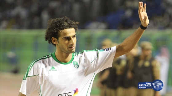 الحوسني يعتذر من جماهير النادي الأهلي