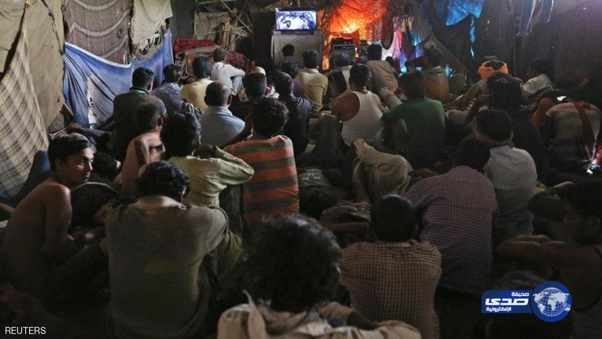 سينما بنيت تحت جسر في نيو دلهي