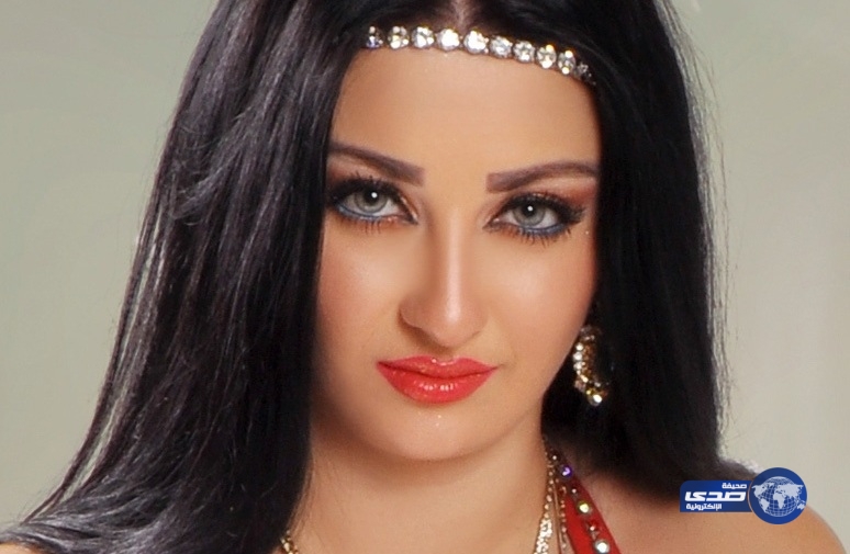 صافيناز: الكل طمعان في أموالي أو جسدي