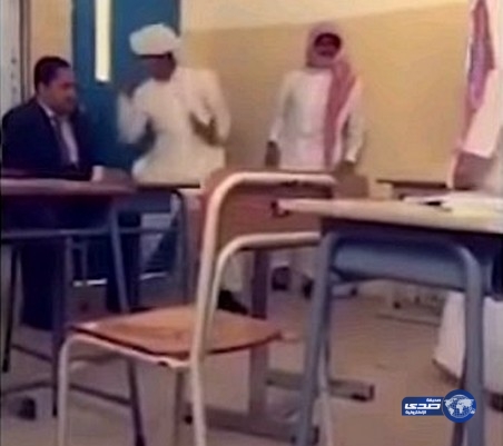 وزارة التعليم تحرم الطلاب المسيئين لمعلمهم من إكمال دراستهم هذا العام