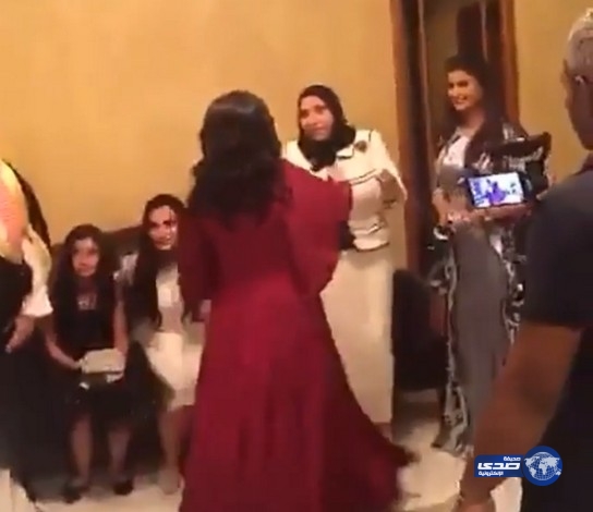 بالفيديو: الشيخة سعاد الصباح تخربها بين الفنانتين نوال واحلام‎