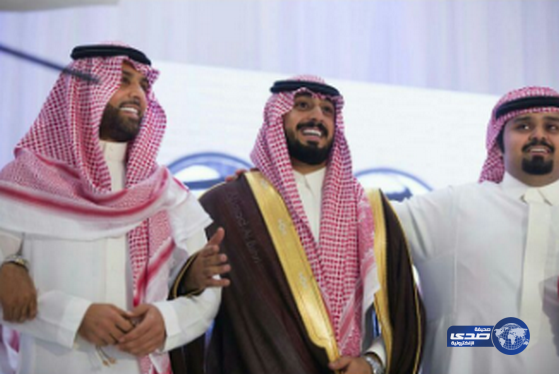 ياسر القحطاني في زواج الشاعر سعيد بن مانع..