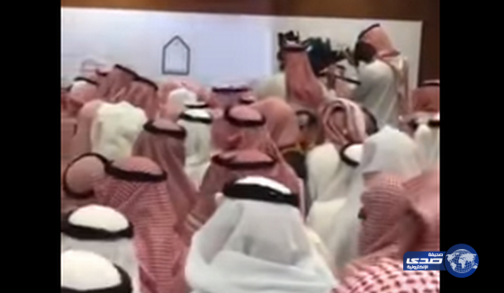 بالفيديو:استقبال منسوبي جامعة الإمام لـ “أبا الخيل” عقب عودته