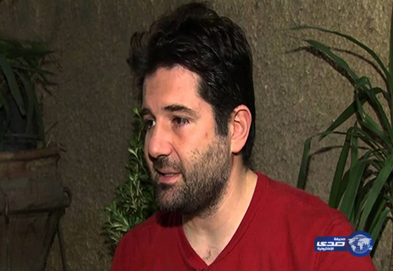 مخرج شهير يعلن وفاة 4 من عائلته بحادث الطائرة المصرية