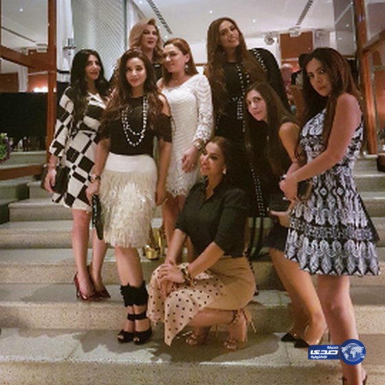 لجين عمران وصديقاتها..