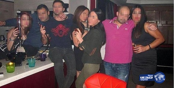 بالصور..القبض على 29 إيرانياً شبه عراة  في حفل مختلط بمشهد