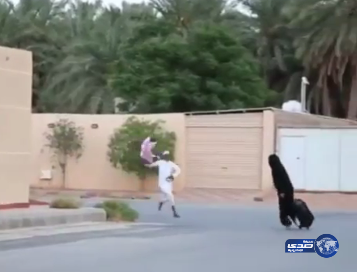 “الشغالة هجّت”.. فيديو طريف لشابين عن أزمة الخادمات مع دخول رمضان