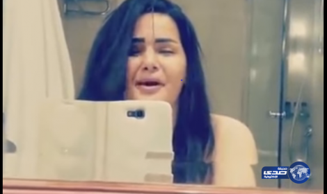 بالفيديو.. بعد جدل التأمين على أردافها… سما المصري بحالة غريبة في حمامها الخاص!