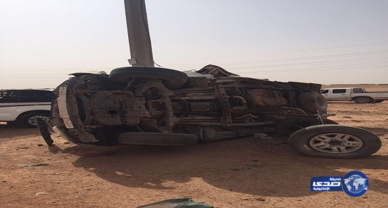بالصور..7 إصابات متفاوتة وسط عائلة سعودية جراء انقلاب سيارتهم على طريق مكة الجله