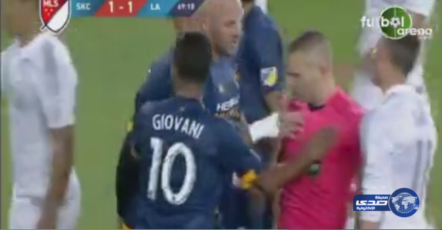 فيديو: الأسرع هذا الموسم..إنذارين وطرد في أقل من 20 ثانية للنجم الإنجليزي أشلي كول