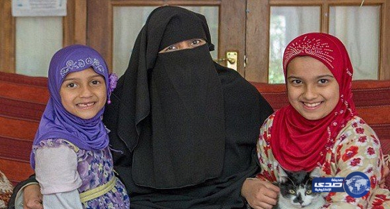 أم مسلمة غرمتها محكمة بريطانية لاصطحاب ابنتيها للعمرة فطعنت في القرار