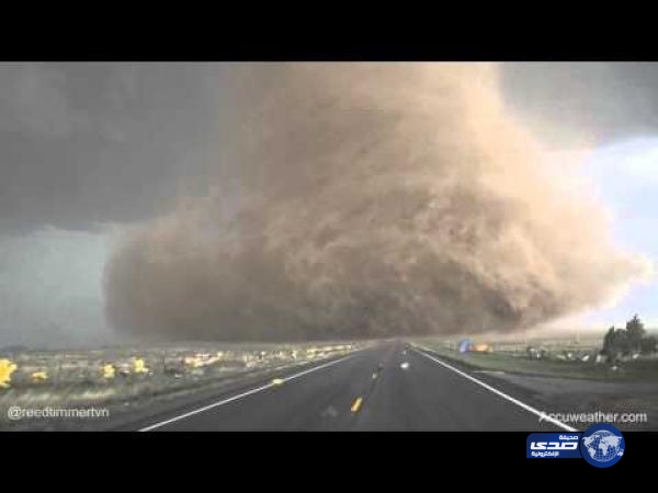 بالفيديو: هل هذا الإعصار هو الأكثر رُعبا في العالم؟