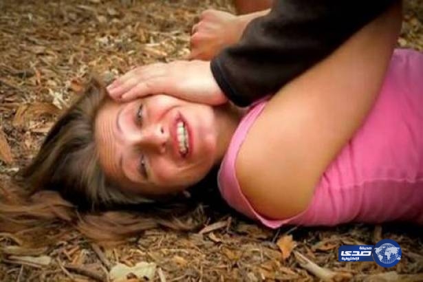 جريمة مروعة.. ثلاثة رجال يختطفون مطربة مصريّة ويغتصبونها !