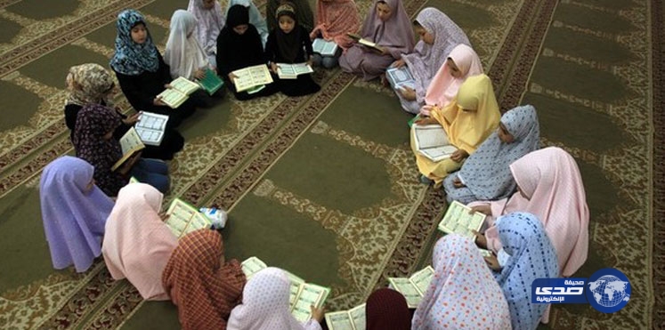 معلم دين إسلامي يتحرّش بفتاة وهي تتلو القرآن