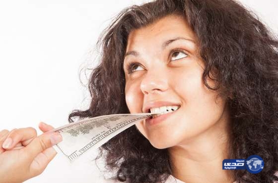 إيرانية تطلب الطلاق بسبب بخل زوجها