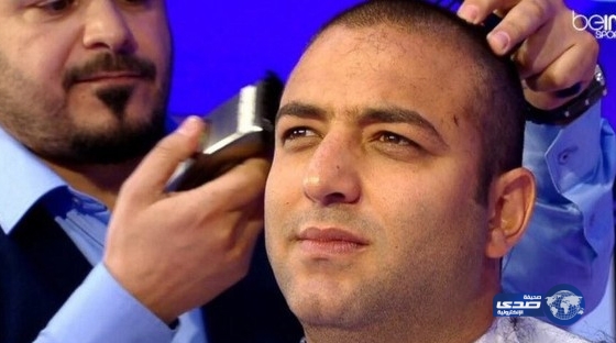 بالفيديو .. ميدو يحلق شعره على الهواء بعد تتويج ليستر سيتي بلقب الدوري الإنجليزي