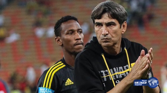 رومانية .. علي إدارة الاتحاد الإطاحة ببيتوركا !